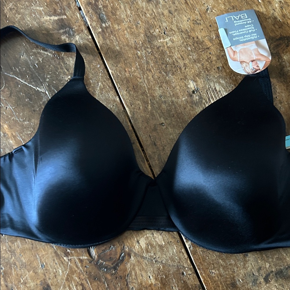 Bali Smooth Comfort T-Shirt Bra - Black